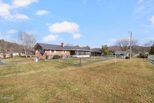 133 Bishop Circle, Elizabethton, TN 37643