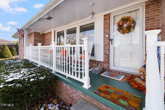 133 Bishop Circle, Elizabethton, TN 37643