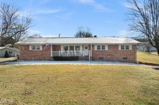 133 Bishop Circle, Elizabethton, TN 37643