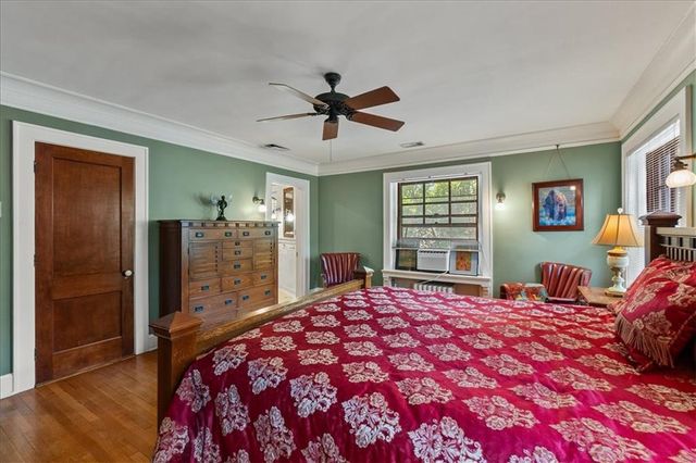 3601 Charlotte Street, Kansas City, MO 64109