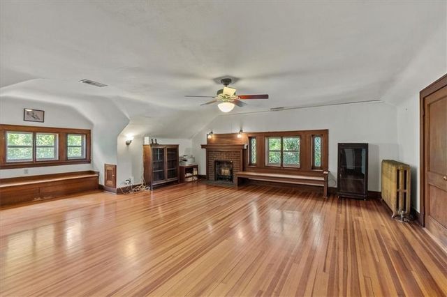 3601 Charlotte Street, Kansas City, MO 64109
