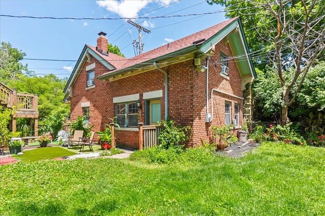 3601 Charlotte Street, Kansas City, MO 64109