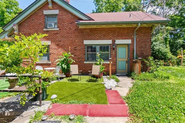 3601 Charlotte Street, Kansas City, MO 64109