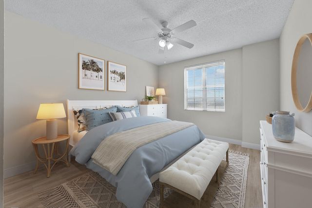 616 Clearwater Park Road 1106, West Palm Beach, FL 33401