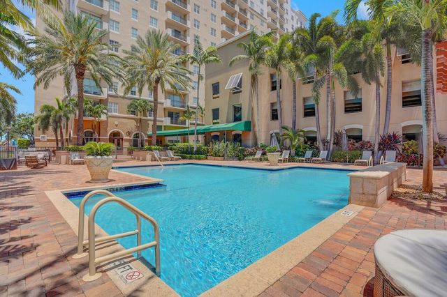 616 Clearwater Park Road 1106, West Palm Beach, FL 33401