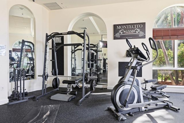 616 Clearwater Park Road 1106, West Palm Beach, FL 33401