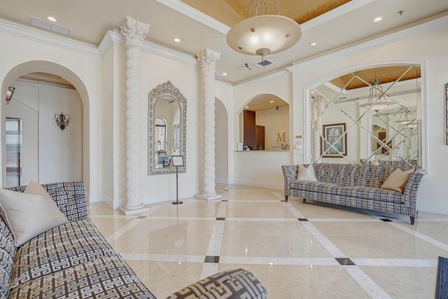 616 Clearwater Park Road 1106, West Palm Beach, FL 33401