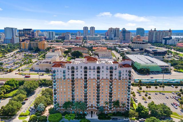 616 Clearwater Park Road 1106, West Palm Beach, FL 33401