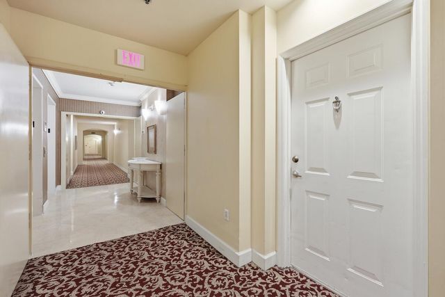 616 Clearwater Park Road 1106, West Palm Beach, FL 33401