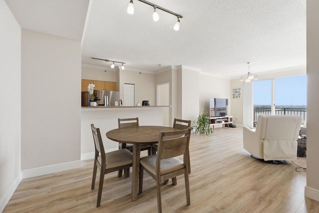 616 Clearwater Park Road 1106, West Palm Beach, FL 33401