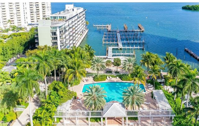 770 NE 69th St 5D, Miami, FL 33138