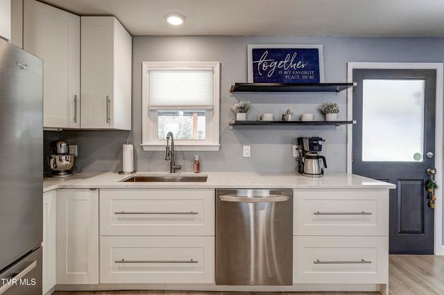 500 Sunnyvale Drive, Johnson City, TN 37601