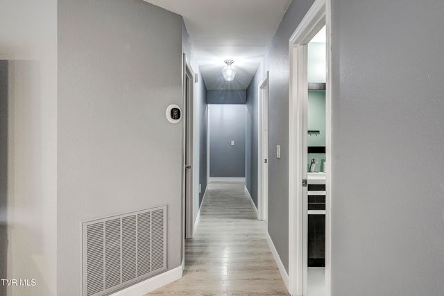 500 Sunnyvale Drive, Johnson City, TN 37601