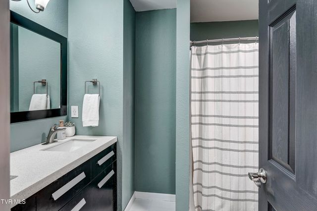 500 Sunnyvale Drive, Johnson City, TN 37601