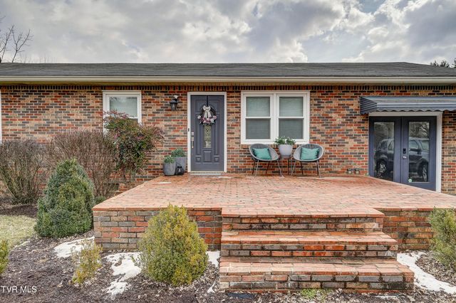 500 Sunnyvale Drive, Johnson City, TN 37601