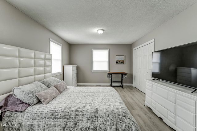 500 Sunnyvale Drive, Johnson City, TN 37601