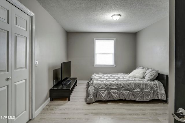 500 Sunnyvale Drive, Johnson City, TN 37601