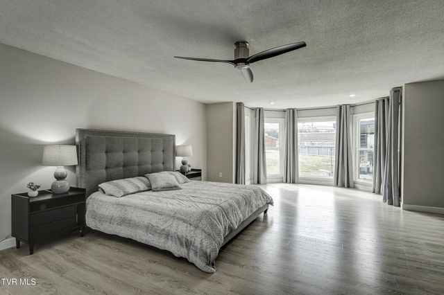 500 Sunnyvale Drive, Johnson City, TN 37601