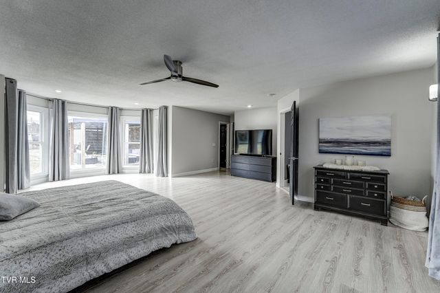 500 Sunnyvale Drive, Johnson City, TN 37601