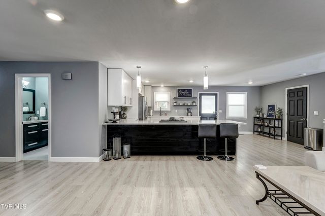 500 Sunnyvale Drive, Johnson City, TN 37601