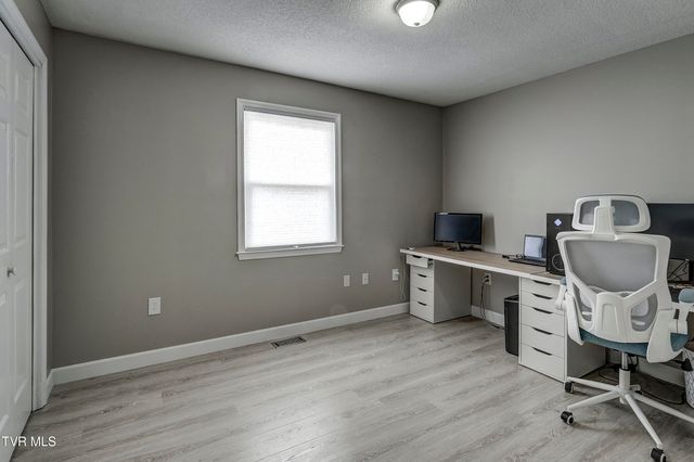 500 Sunnyvale Drive, Johnson City, TN 37601