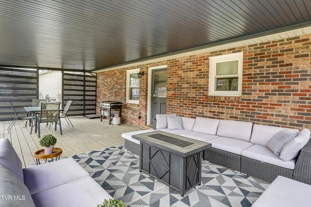 500 Sunnyvale Drive, Johnson City, TN 37601