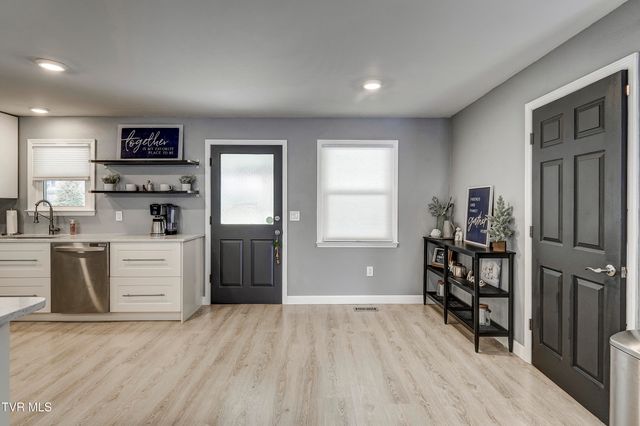 500 Sunnyvale Drive, Johnson City, TN 37601