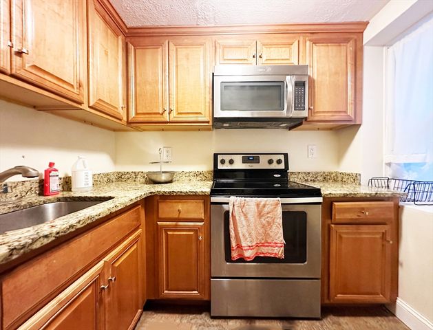 1415 Commonwealth Ave 102, Boston, MA 02135