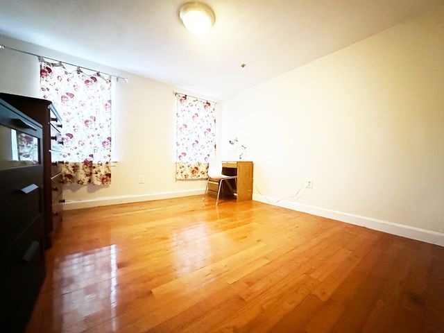 1415 Commonwealth Ave 102, Boston, MA 02135