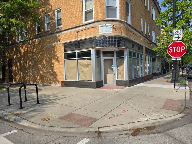 3301-3305 W Bryn Mawr Avenue, Chicago, IL 60659