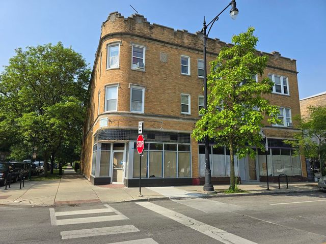 3301-3305 W Bryn Mawr Avenue, Chicago, IL 60659