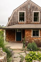 24 Uncas Rd, Gloucester, MA 01930