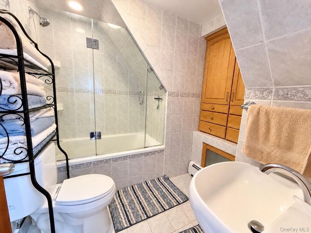 88 West Boulevard, East Rockaway, NY 11518