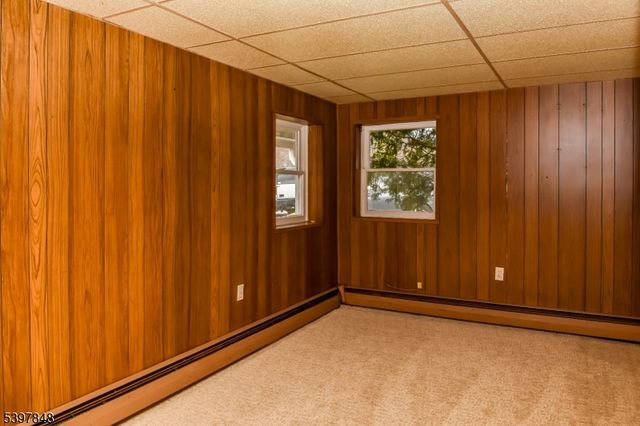 213 Otterhole Rd, West Milford Twp., NJ 07480