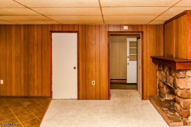 213 Otterhole Rd, West Milford Twp., NJ 07480