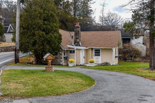 213 Otterhole Rd, West Milford Twp., NJ 07480