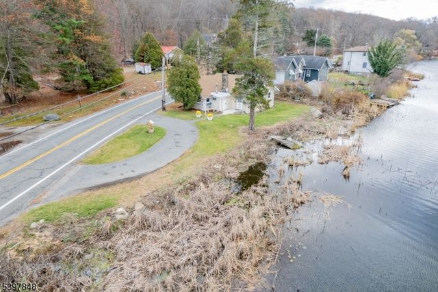 213 Otterhole Rd, West Milford Twp., NJ 07480