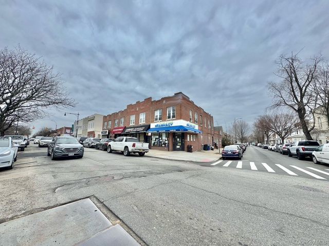 7617 Myrtle Avenue, Glendale, NY 11385