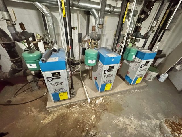 7617 Myrtle Avenue, Glendale, NY 11385