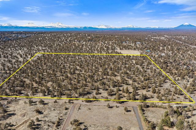 605 NW 95th Street, Redmond, OR 97756