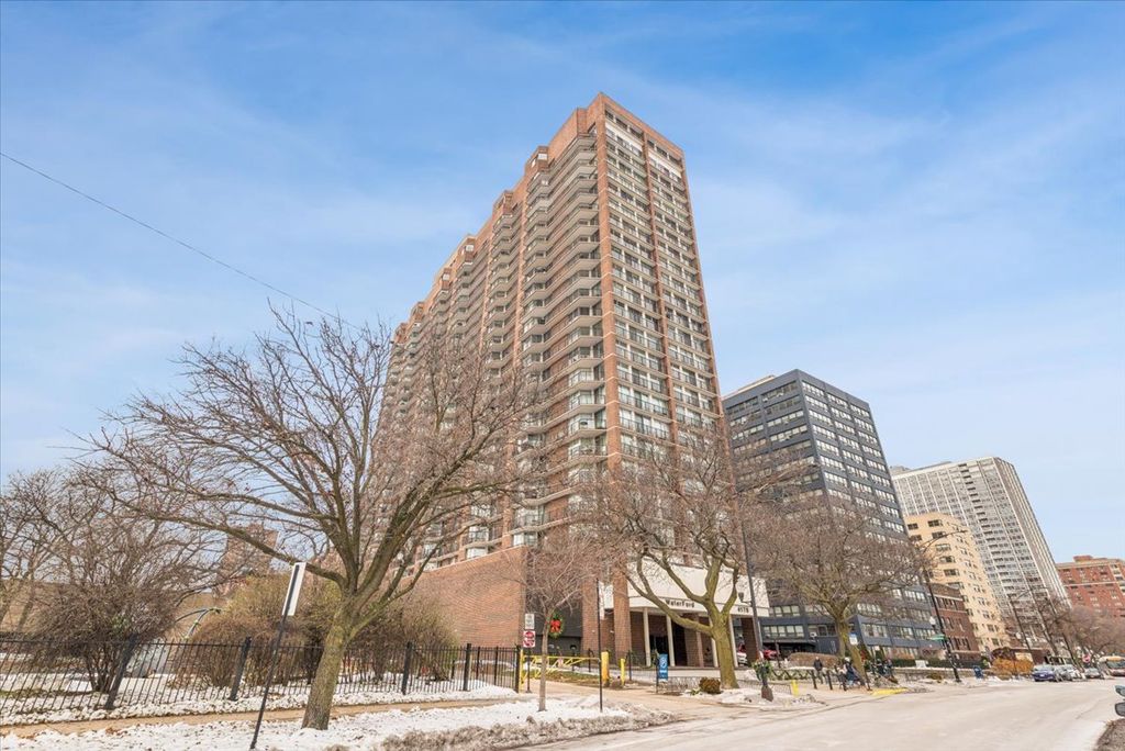 4170 N Marine Drive 14H, Chicago, IL 60613