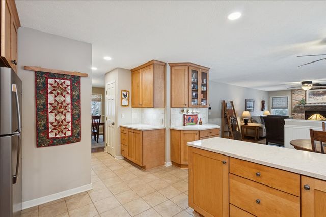 10906 HAMBORG Road, Roscoe, IL 61073