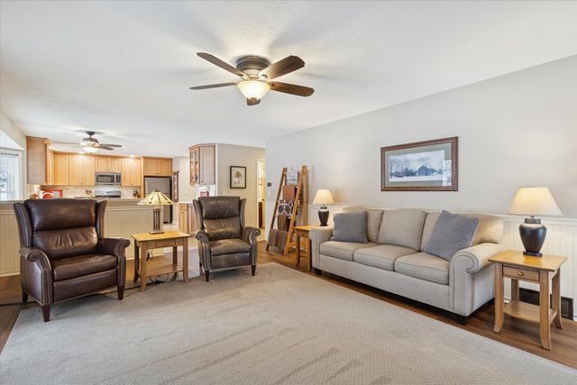 10906 HAMBORG Road, Roscoe, IL 61073