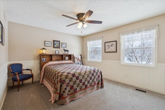 10906 HAMBORG Road, Roscoe, IL 61073