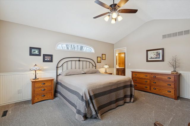 10906 HAMBORG Road, Roscoe, IL 61073