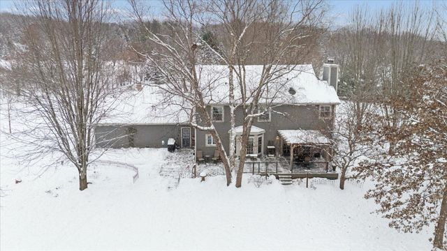 10906 HAMBORG Road, Roscoe, IL 61073