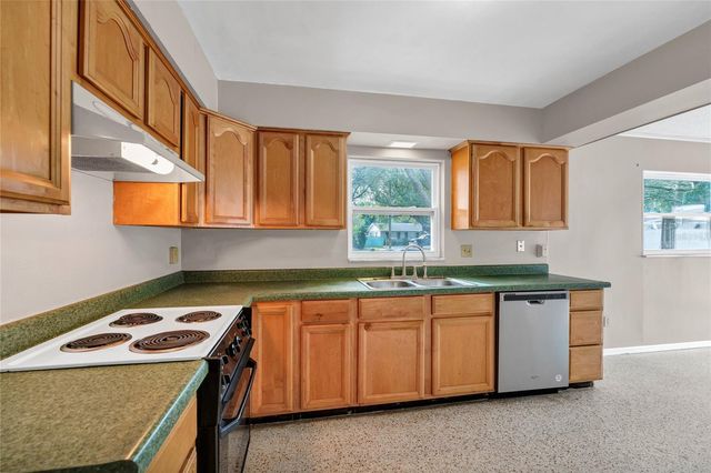 810 MOROCCO AVENUE, Orlando, FL 32807