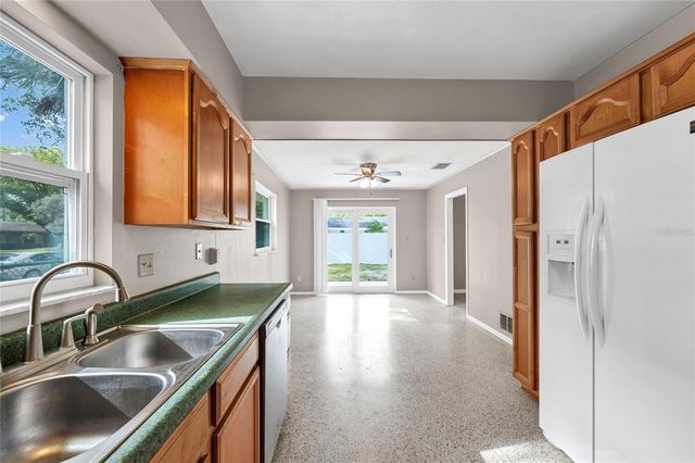 810 MOROCCO AVENUE, Orlando, FL 32807