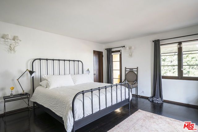 176 N Orange Drive, Los Angeles, CA 90036