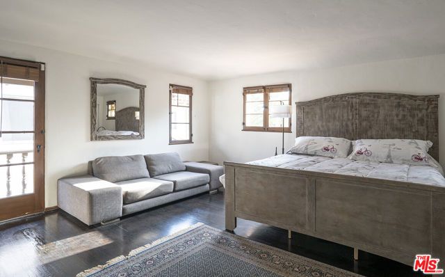 176 N Orange Drive, Los Angeles, CA 90036